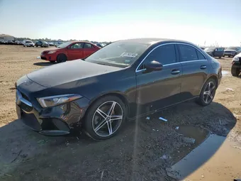 2019 Mercedes-Benz A-Class WDD3G4EBXKW033944