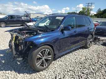 2021 BMW X7 5UXCW2C06M9H09425