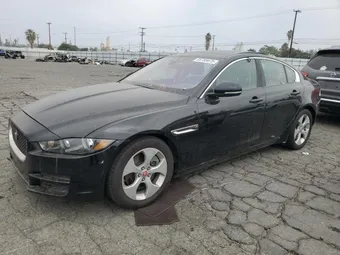 2018 Jaguar XE SAJAR4FX7JCP37106