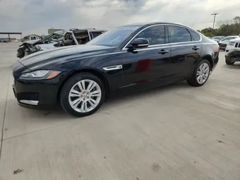 2016 Jaguar XF SAJBD4BV4GCY14448