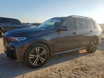 2022 BMW X7 5UXCX6C04N9N00722