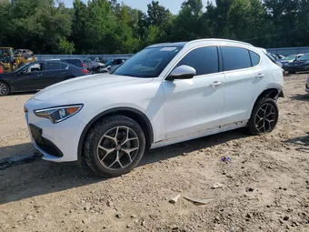 2018 Alfa Romeo Stelvio ZASFAKBN3J7C26917