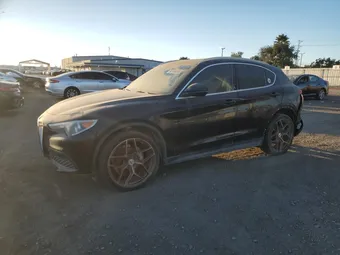 2018 Alfa Romeo Stelvio ZASFAKAN5J7B78919