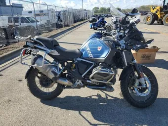 2024 BMW R-Series WB10M130XR6J99748