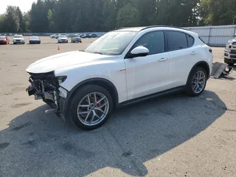 2018 Alfa Romeo Stelvio ZASFAKNN3J7C04671