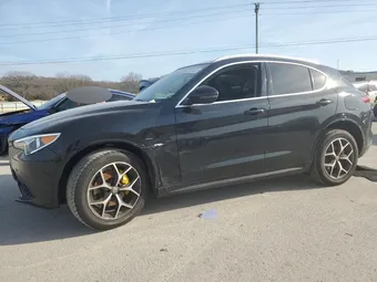 2021 Alfa Romeo Stelvio ZASPAKBN5M7D10214