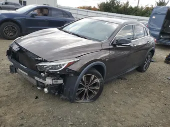 2019 Infiniti QX30 SJKCH5CR3KA008410