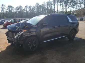 2022 Kia Carnival KNDNE5H33N6104361
