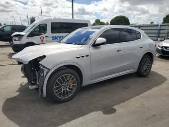 2023 Maserati Grecale ZN682AVA5P7418462