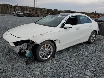 2019 Mercedes-Benz A-Class WDD3G4EB0KW002542