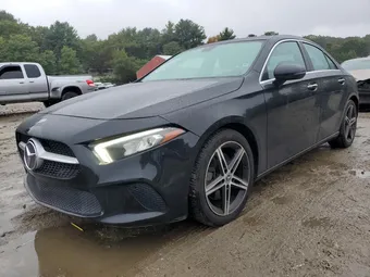 2019 Mercedes-Benz A-Class WDD3G4FB7KW006098