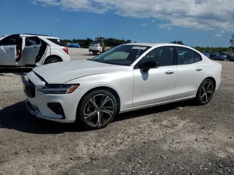2024 Volvo S60 7JRL12FL0RG310226