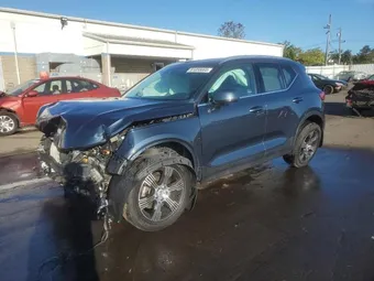 2020 Volvo XC40 YV4162UL6L2251632