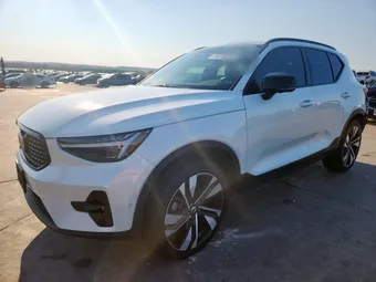 2024 Volvo XC40 YV4L12UL9R2240396