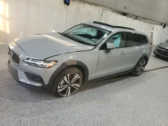 2025 Volvo V60 Cross Country YV4L12WK5S2148051