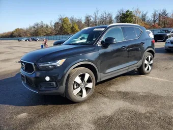2022 Volvo XC40 YV4162UKXN2652725