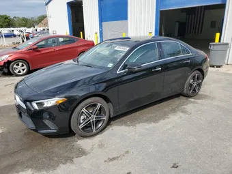 2021 Mercedes-Benz A-Class W1K3G4FB8MJ255722