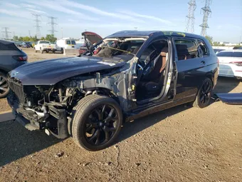2021 BMW X7 5UXCW2C01M9E76067