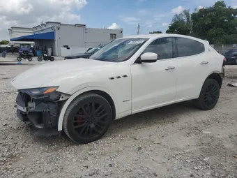 2019 Maserati Levante ZN661XUS8KX314905