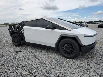 2024 Tesla Cybertruck 7G2CEHED0RA046803