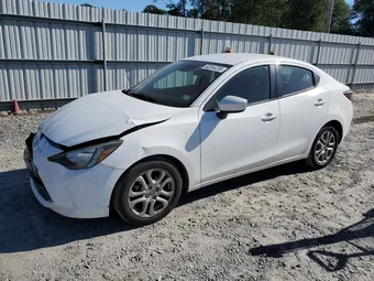 2017 Toyota Yaris 3MYDLBYV7HY163980