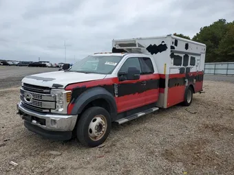 2017 Ford F550 1FD0X5HT7HEF49955