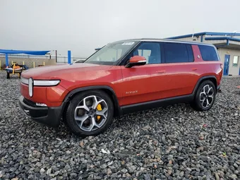 2023 Rivian R1S 7PDSGABA5PN028477