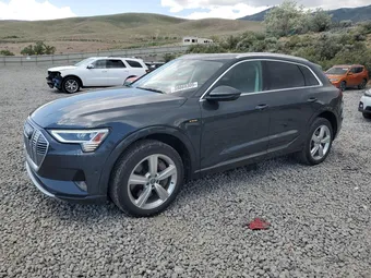 2019 Audi e-tron WA1VABGE2KB021420
