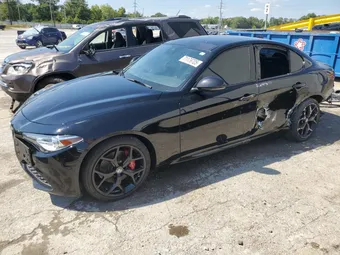 2021 Alfa Romeo Giulia ZARFANBNXM7645710