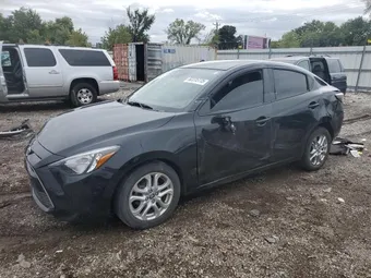 2017 Toyota Yaris 3MYDLBYV6HY155692