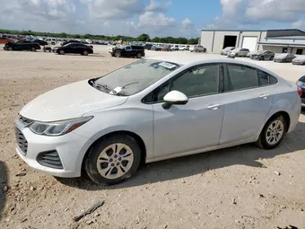 2019 Chevrolet Cruze 1G1BJ5SM5K7104098