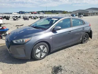 2018 Hyundai Ioniq Hybrid KMHC65LC2JU060253