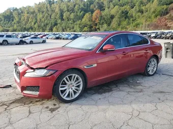 2016 Jaguar XF SAJBK4BV6GCY12447