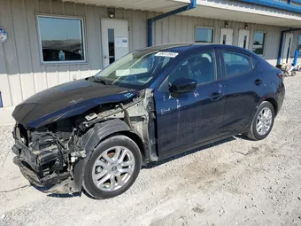 2018 Toyota Yaris 3MYDLBYV3JY330616