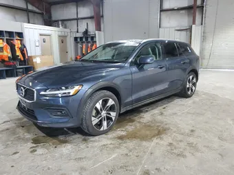 2020 Volvo V60 Cross Country YV4102WK4L1031532