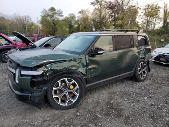 2023 Rivian R1S 7PDSGABLXPN020988