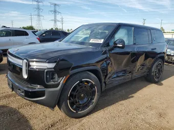 2025 Rivian R1S 7PDSGCBP3SN061454