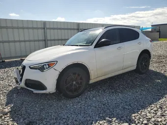 2020 Alfa Romeo Stelvio ZASPAKBN6L7C83068