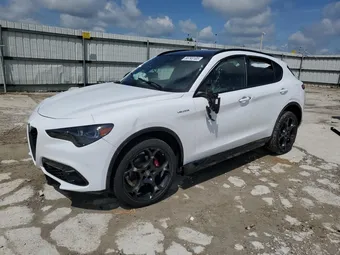 2024 Alfa Romeo Stelvio ZASPAKBN9R7D75154