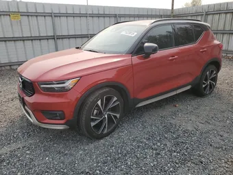 2019 Volvo XC40 YV4162UM7K2074824