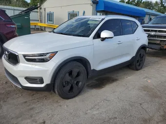 2021 Volvo XC40 YV4162UK7M2570949