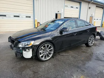 2015 Volvo S60 YV149MFM7F1340106