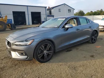 2019 Volvo S60 7JRA22TL8KG017883