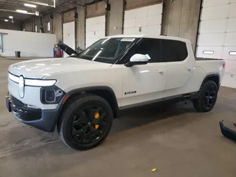 2022 Rivian R1T 7FCTGAAA9NN015736