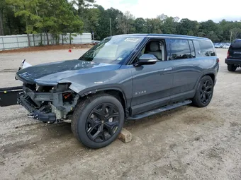 2024 Rivian R1S 7PDSGCBA8RN037656