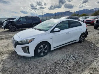 2018 Hyundai Ioniq KMHC75LC2JU060119