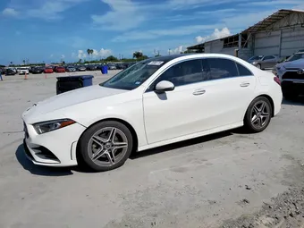 2022 Mercedes-Benz A-Class W1K3G4EB3NJ341927