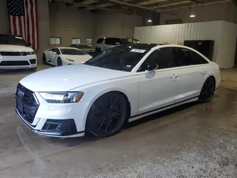 2020 Audi S8 WAU8SAF8XLN001077