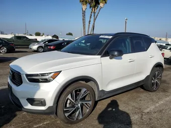 2020 Volvo XC40 YV4162UM1L2246315