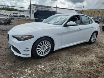 2022 Alfa Romeo Giulia ZARFAMAN0N7652789